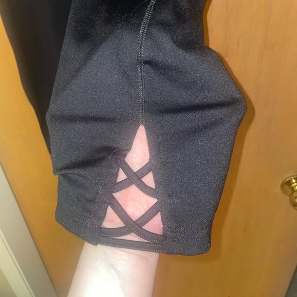 Ladies lactic capris leggings - Picture 2 of 5